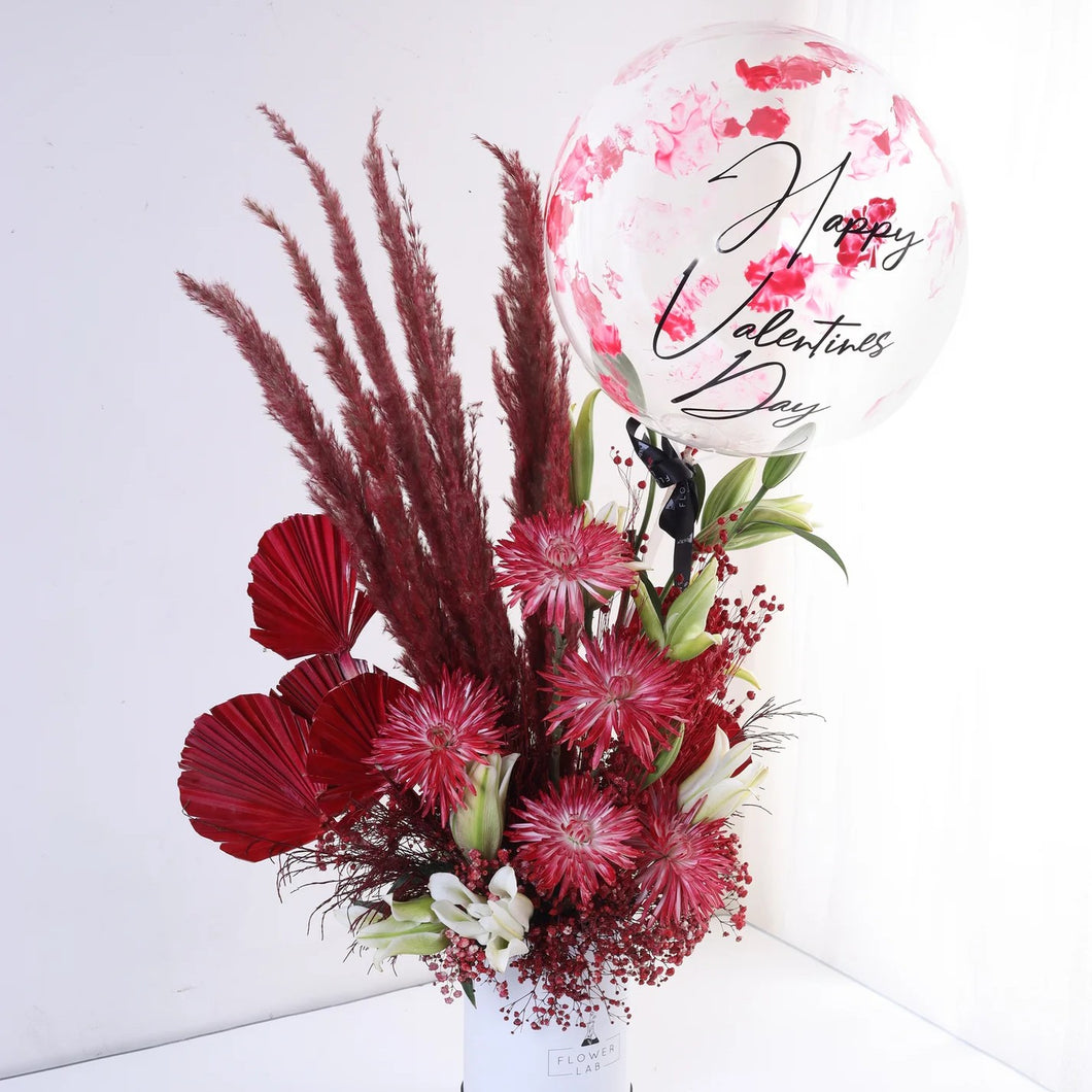 Amour with customizable balloon