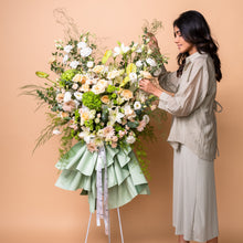 Load image into Gallery viewer, All Heart Life Size Bouquet

