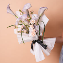 Load image into Gallery viewer, Soft Love Mini Hand Bouquet
