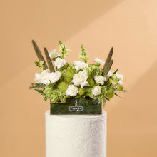 Load image into Gallery viewer, Designer Picked Bloom Basket
