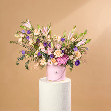 Load image into Gallery viewer, Designer Picked Bloom Box
