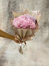 Load image into Gallery viewer, Pure Love Bouquet

