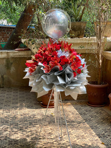 Life Size Bouquet Stand with Customisable Balloon