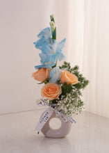 Load image into Gallery viewer, Pastel Dreams in baby donut vase
