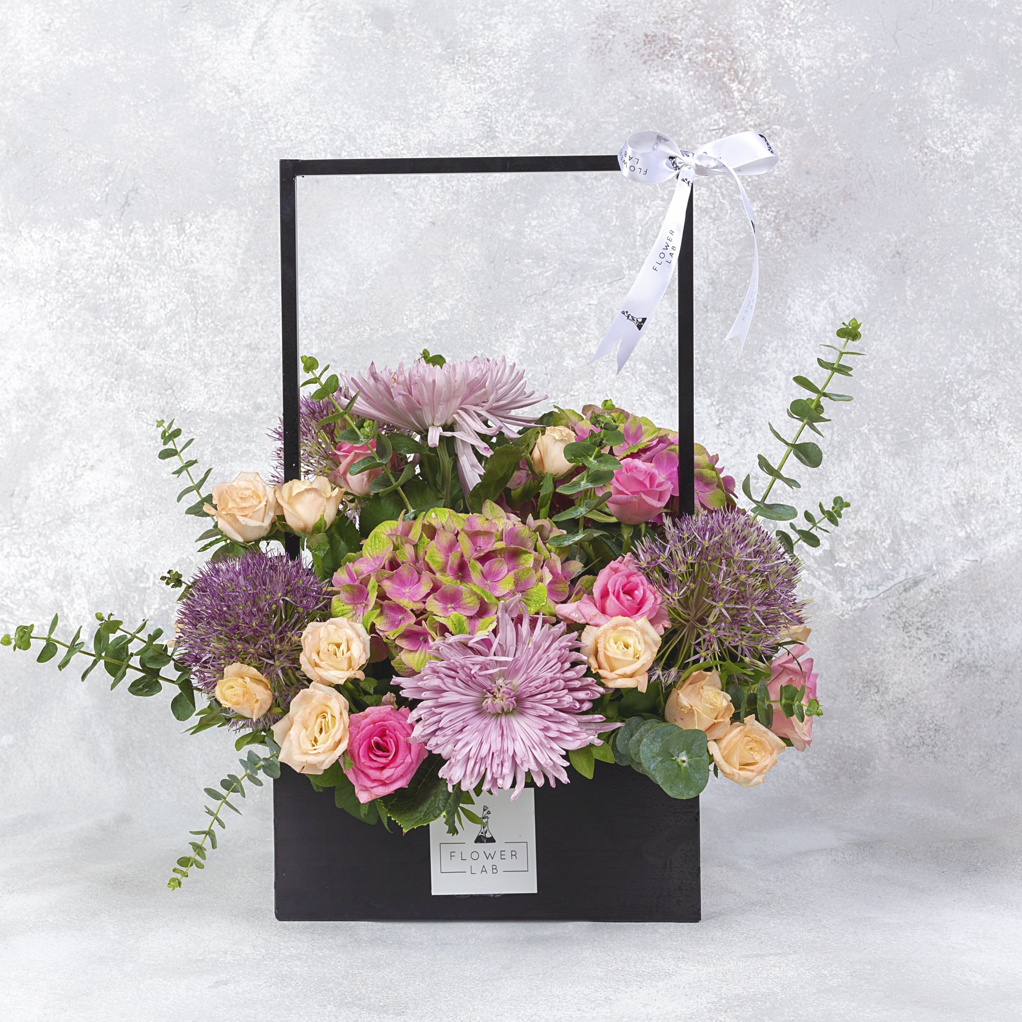 Luxe Love Roses Bouquet | Winni.in